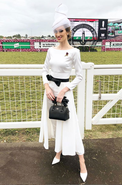 black and white race day outfit white blouse white pants